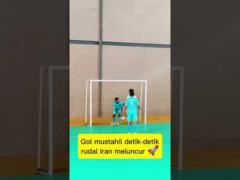 Tendangan keras saking kerasnya tidak terlihat 😱 #skills #sepakbola #futsal #tarkamlombok #shorts