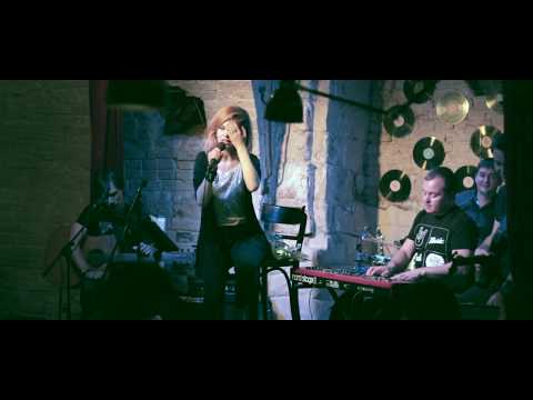 Ася Пивоварова - Я не та