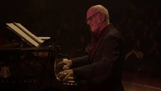 Ludovico Einaudi - Waterways (Live from Teatro dal Verme, Milano) Resimi