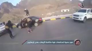قوات مكافحة الإرهاب تداهم الإرهابيين في عدن جنوب اليمن.. لقطات حصرية