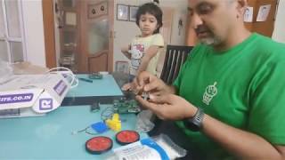 DIY Assembly of Qu Bot - Simple Programmable Robot