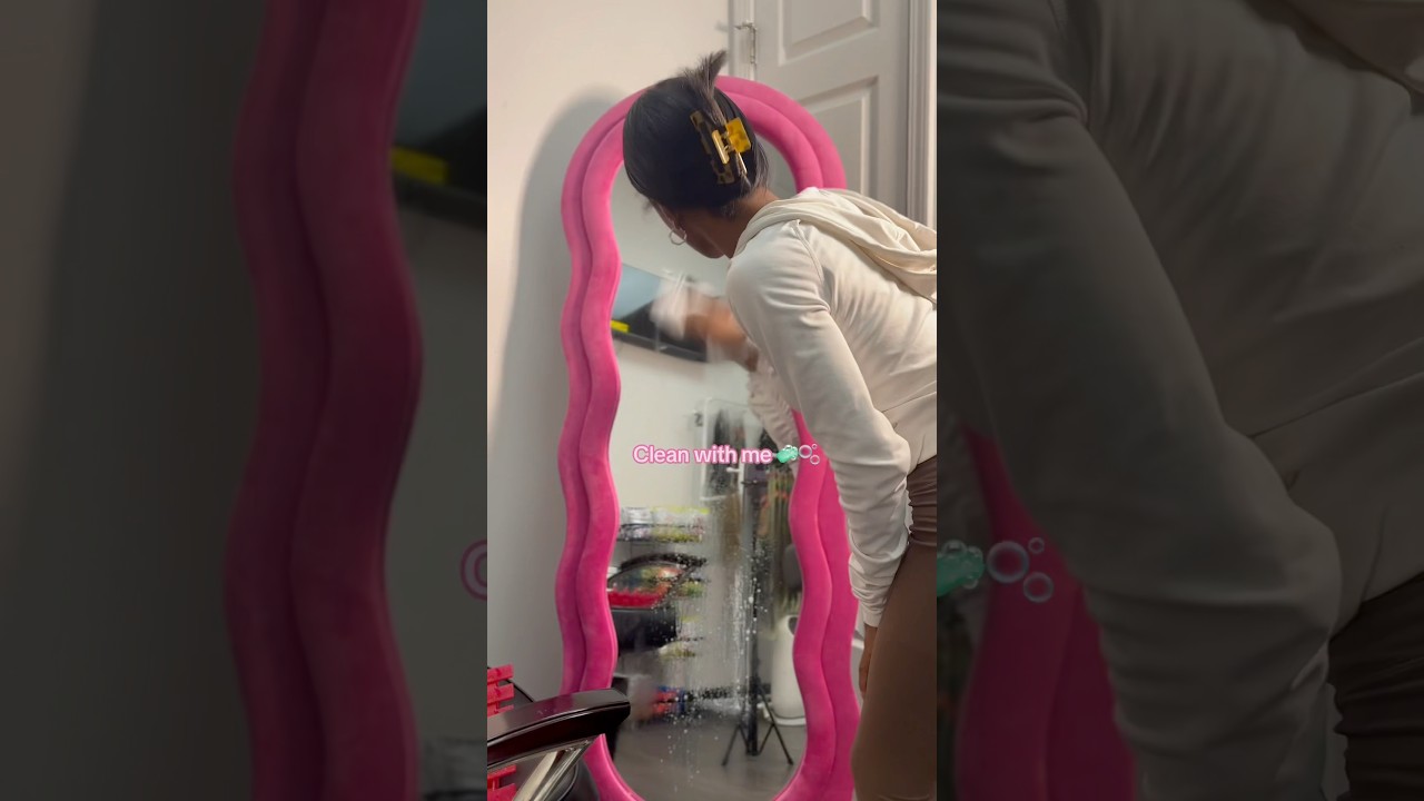 I love a good cleaning day🧼Creating a clean cozy environment is key for me ✨