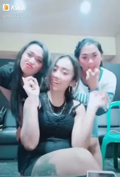 Story Wa Terbaru Tante-tante cantik indahnya pemandangan.