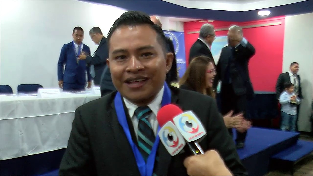 EN EL DIA DEL PERIODISTA ASPIES OTORGA MEDALLA AL MERITO camera iphone 8 plus apk