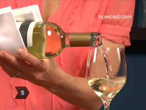 How to Pour a Bottle Of Wine