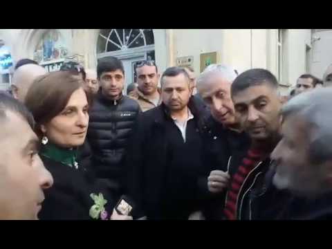 ნატო ქათამაძე გაფიცულ მძღოლებს ხვდება