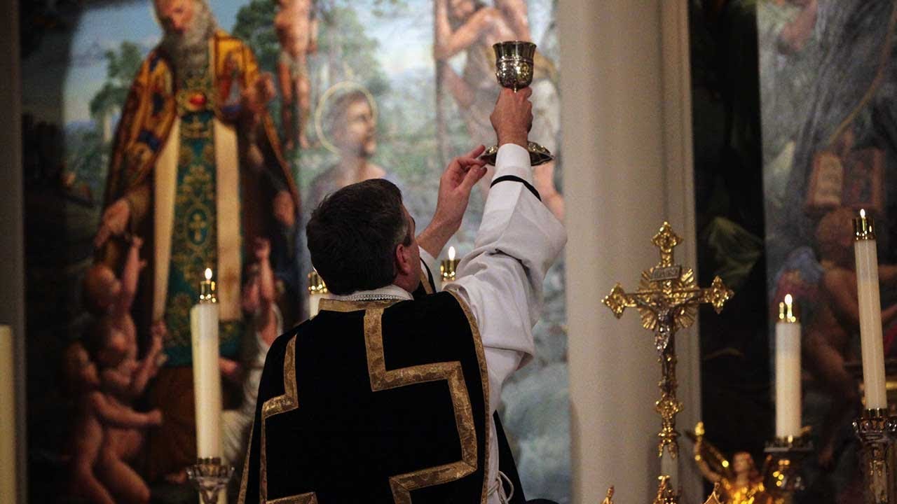 Lenda Da Missa Dos Mortos Ainda se celebra Missa pelos mortos? - YouTube