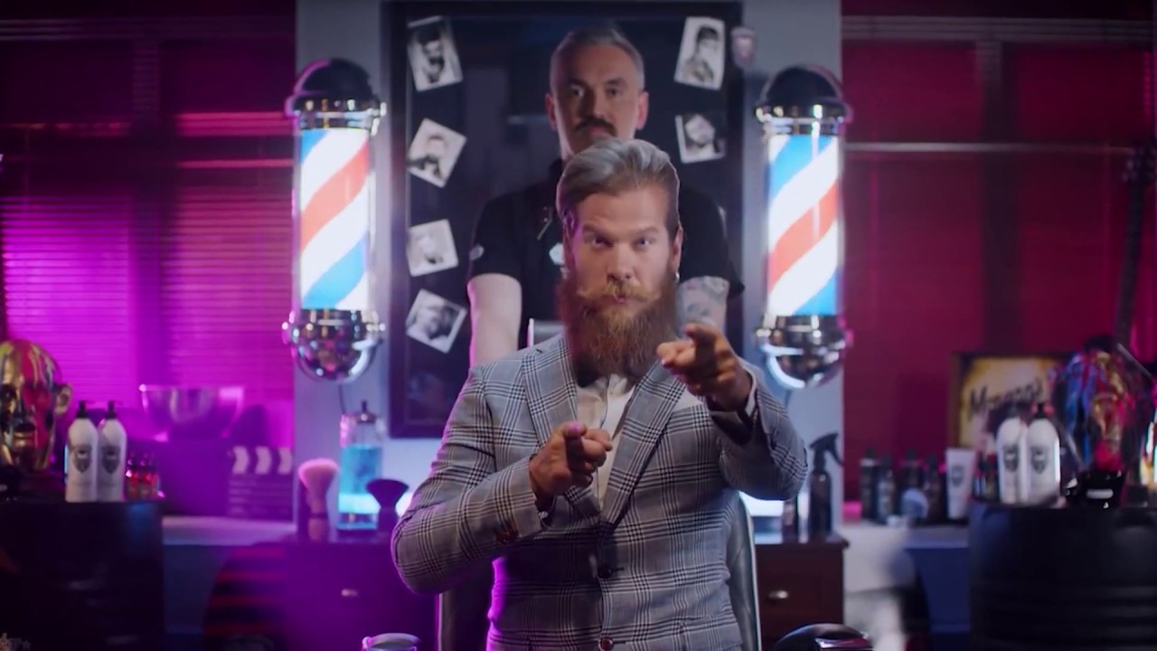 ЛУЧШИЕ БАРБЕРЫ СТРИГУТ МУЖЧИН В БАРБЕРШОПЕ BORODACH | PROMO ЯБОРОДАЧ ...