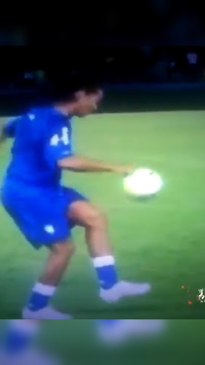 Рональдинье. Повторяю топ-3 комбинации #рональдинье #ronaldinho # ...