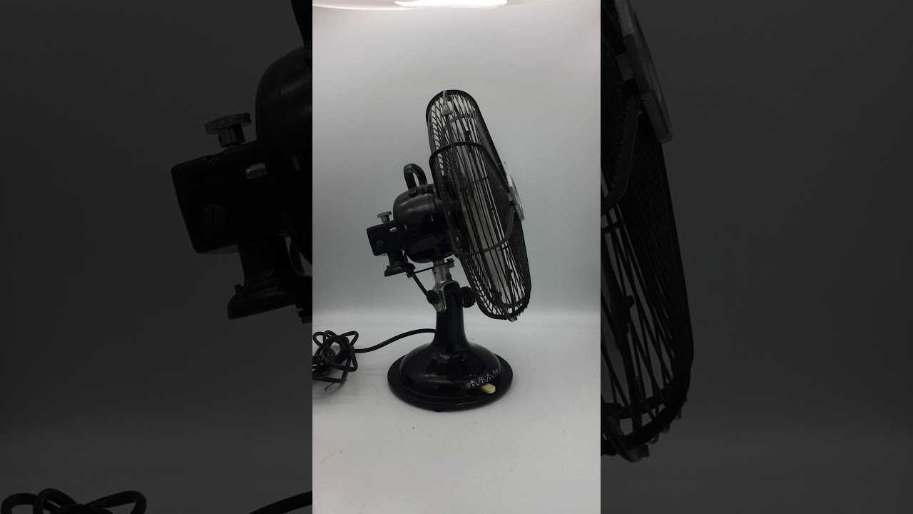 Vintage CINNI Oscillating Desk Fan
