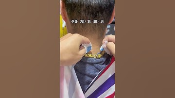 Thợ cắt tóc chuyên lấy dây vàng của khách