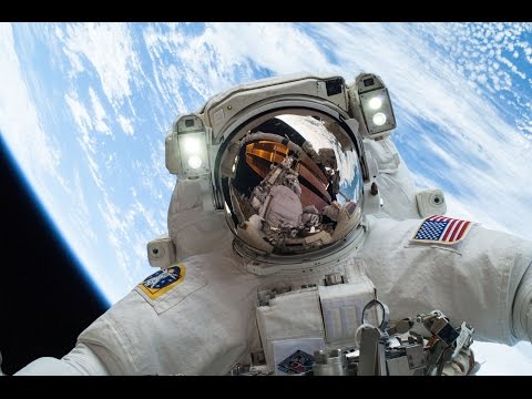 BBC 6 Minute English_May 14, 2015 - The First Space Walk