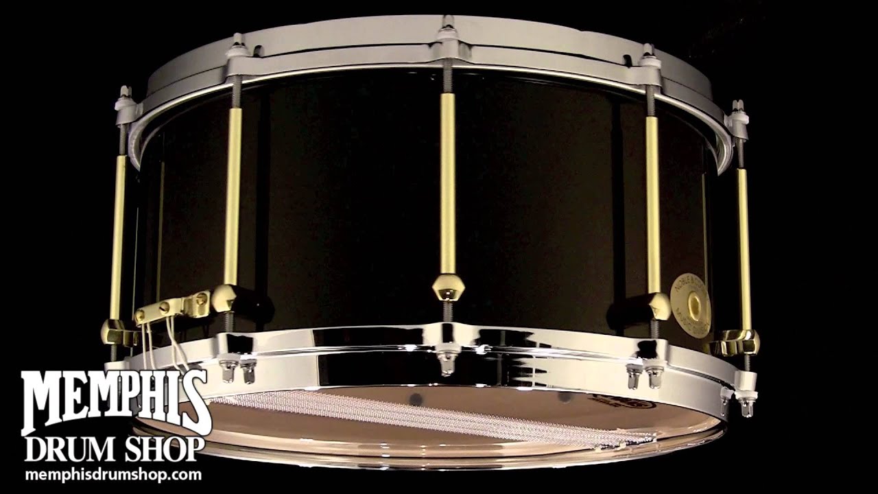 Noble & Cooley 14 x 7 SS Classic Maple Snare Drum - Black Gloss - 360