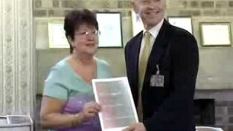 Changing Life with Wireless Community Networks