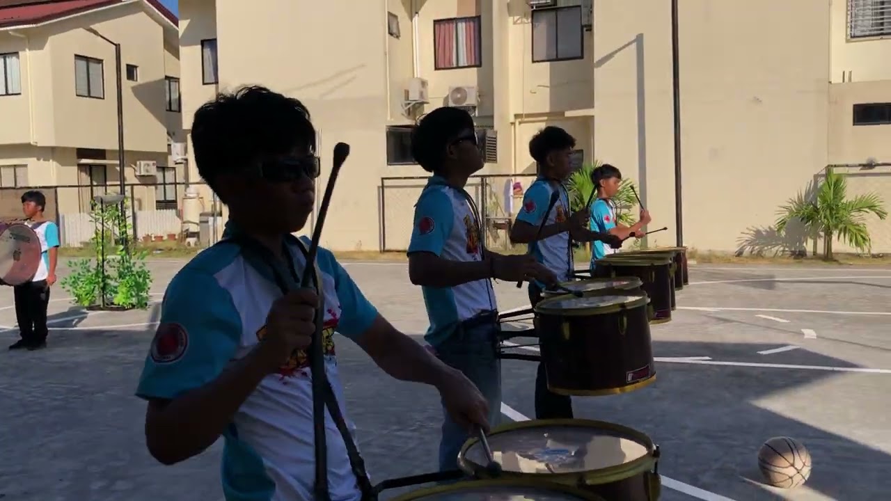 D'Doves 2 dbc - Harry Houdini