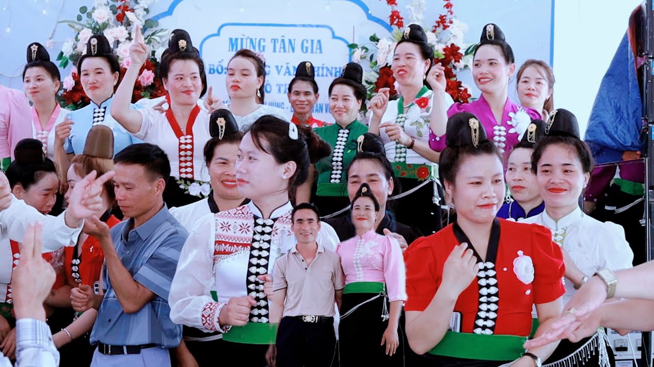 NHẢY MỪNG TÂN GIA LƯỜNG VĂN CHÍNH & LÒ THỊ LẢ BẢN LỌNG BON XÃ THANH AN ĐIỆN BIÊN