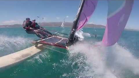 hobiecat 16 - two on trapeze