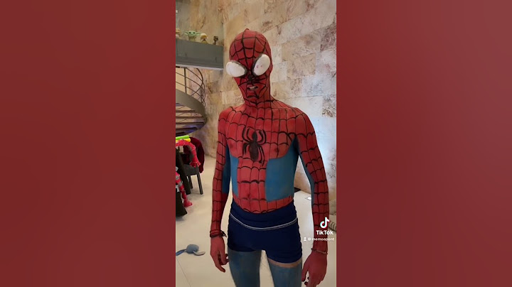EL HOMBRE ARAÑA en la vida real 😂😂😂 #spidermannowayhome #spiderman #memoaponte