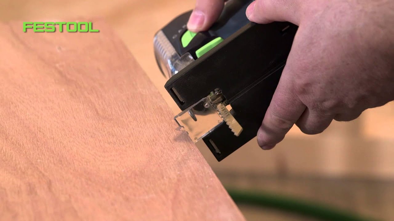 Hopelijk gebaar Onzuiver Splintervrij zagen met de Festool decoupeerzaag PS 420 | Festool Quick  Guide - YouTube