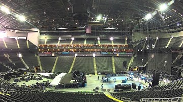 Maroon 5 Load In