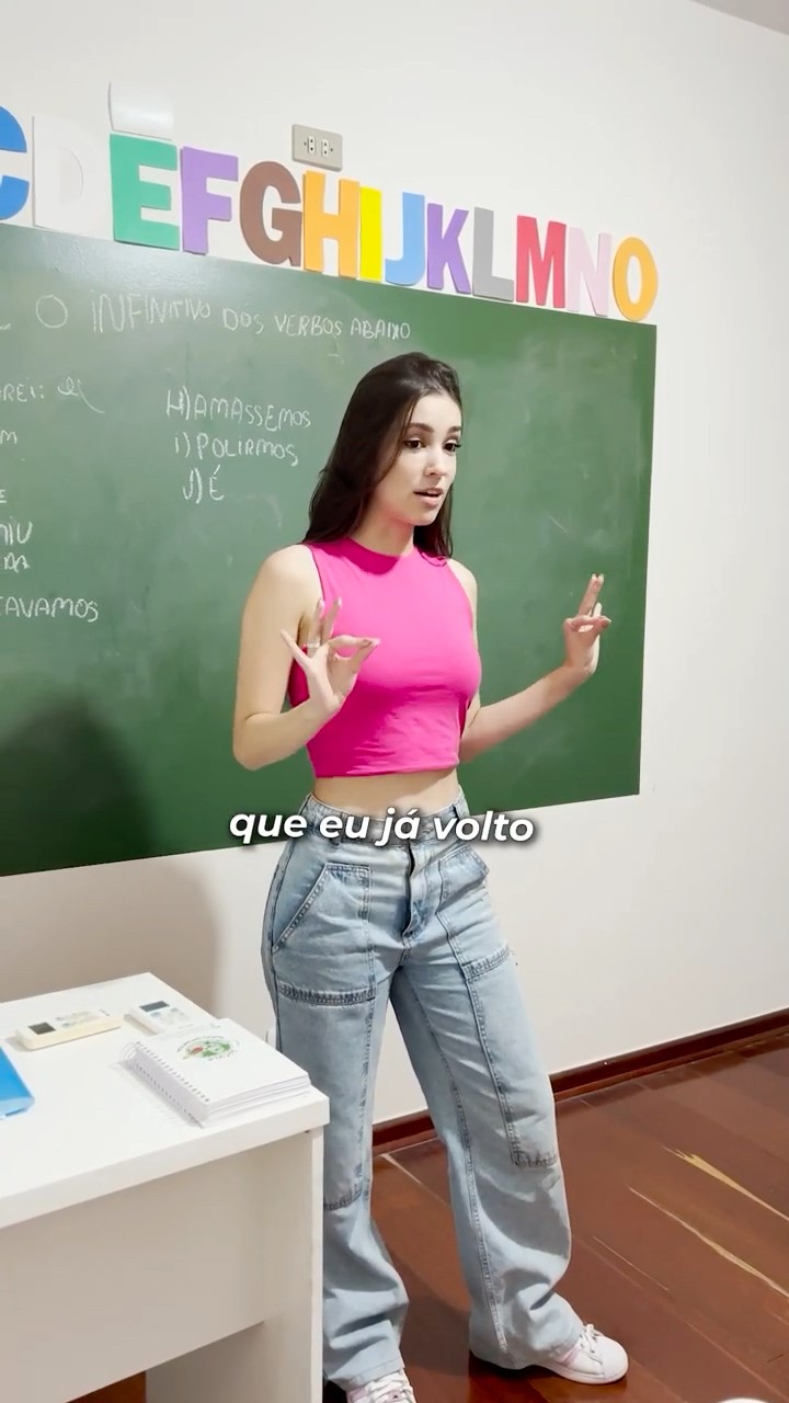 Essa Professora Está em 2050 #shorts