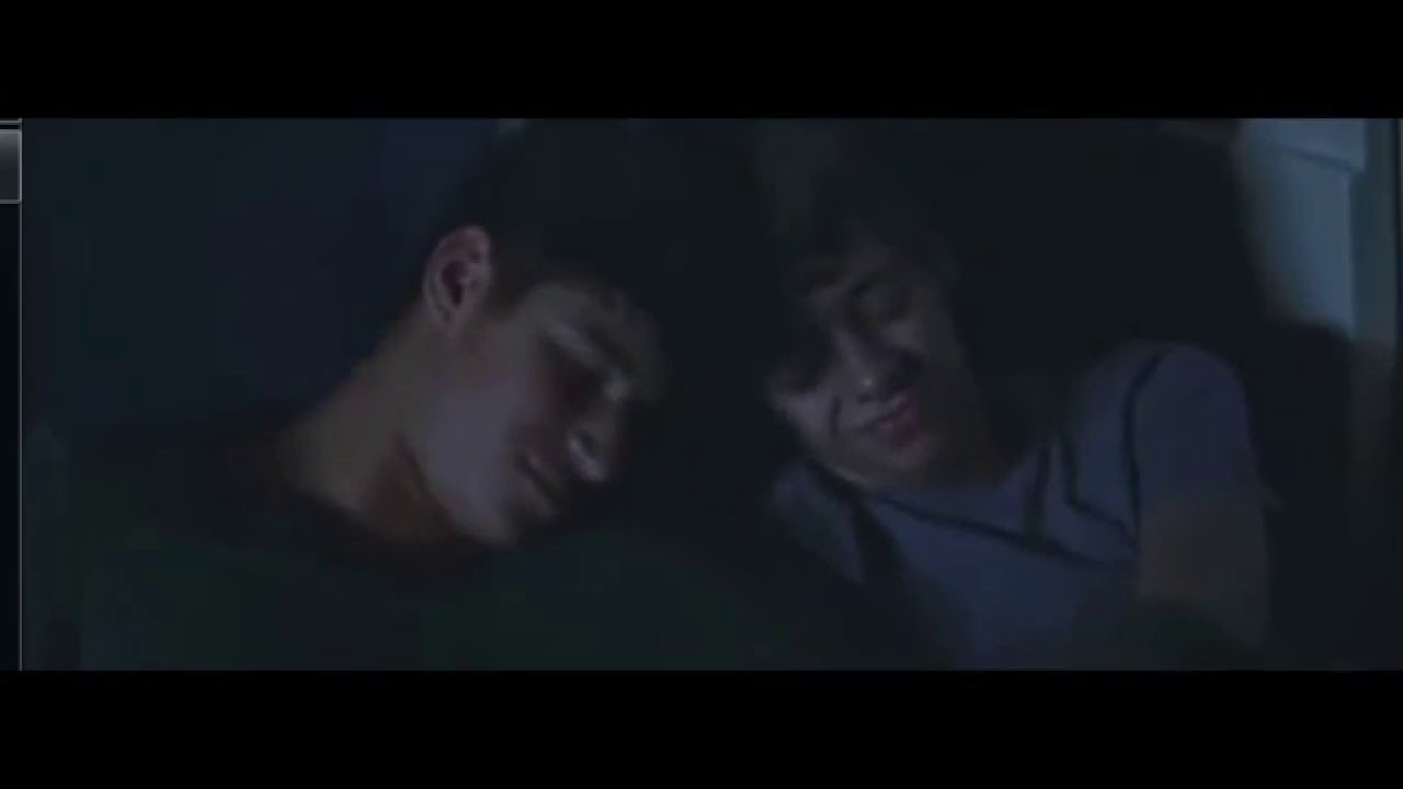 Lejos estamos mejor Motel (De la película ''A escondidas'')