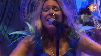 Deya Dova performing "Return Of The Bird Tribes" at BaliSpirit Festival 2019 Deya Dova performing "Return Of The Bird Tribes" at BaliSpirit Festival 2019