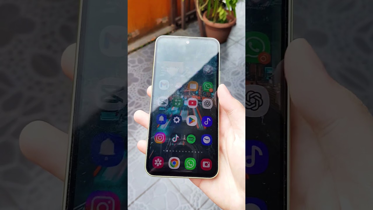Testing screen brightness samsung a54 in outdoor conditions 