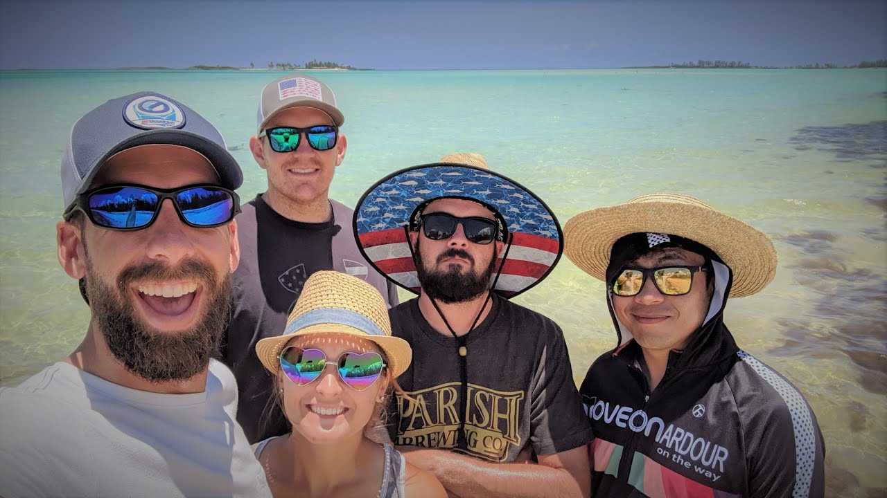 Catching a SHARK and sailing to GREEN TURTLE CAY, Bahamas [Panda Journey #2]