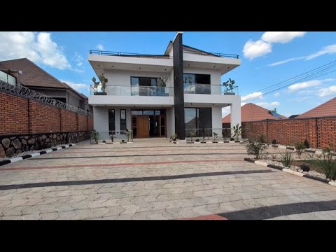 Reba video yose niba ushaka Etaje nini cyane kandi ihendutse Kicukiro kanombe ubuso 503 sqm
