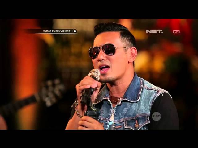 Rio Febrian - Memang Harus Pisah (Live at Music Everywhere) * class=