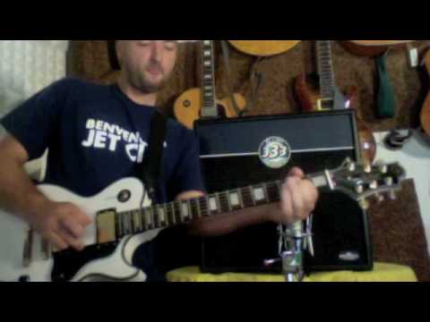 Demo Jet-city amps JCA 2112 RC & Greg Bennett Av7 ...