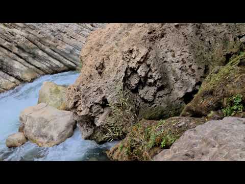 آبشار بسیار زیبای دیدنی جنوب استان اصفهان سمیرم شهرضا