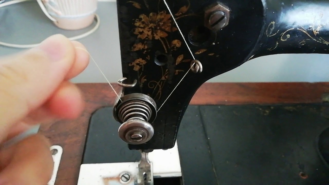 Шью на антиквариате! Original Victoria: обзор и тест