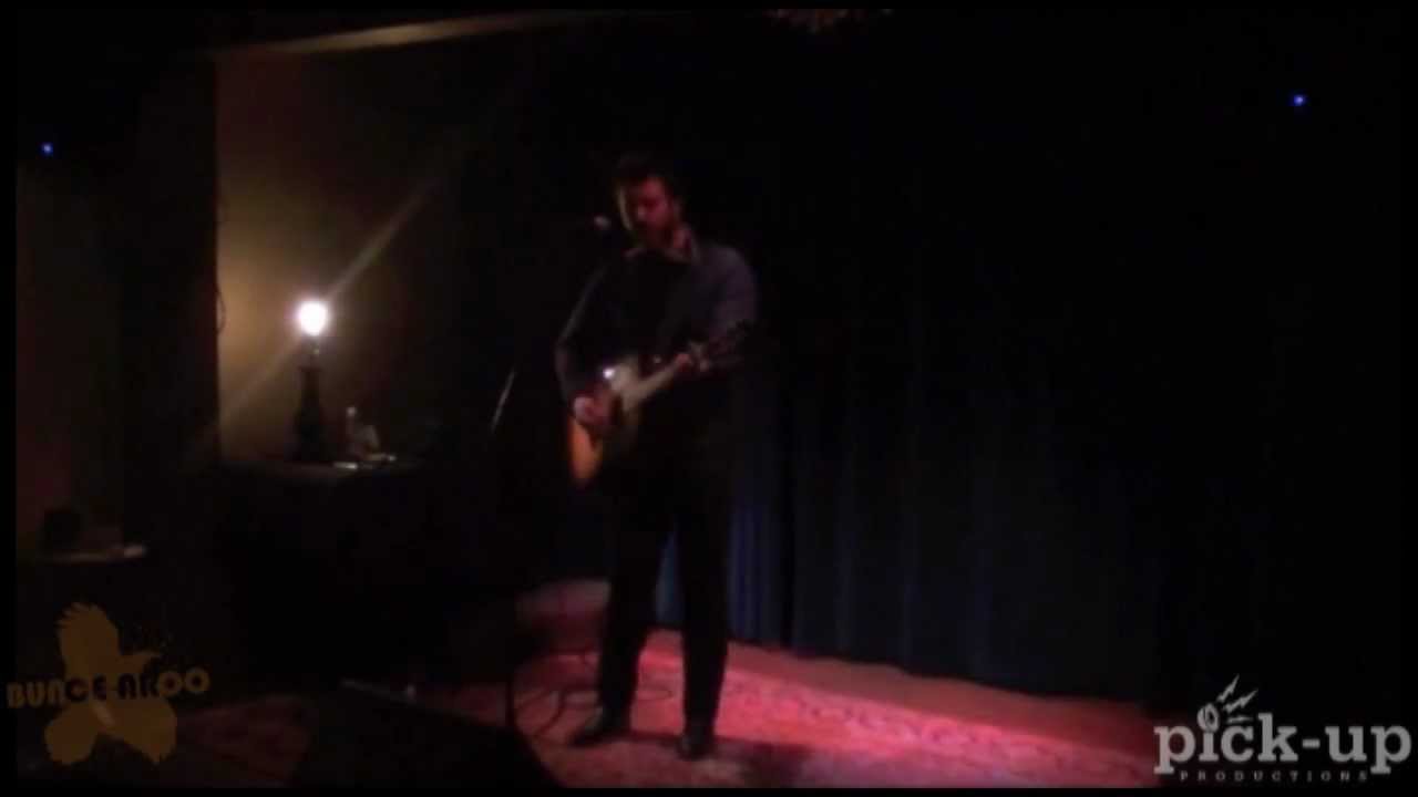 Justin Jones at FNDTN Gallery & Liveroon - The Gutter