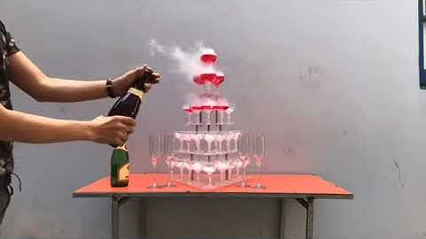 Tháp ly tiệc cưới hình tam giác 5 tầng