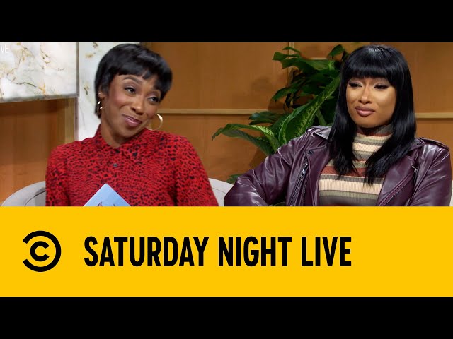 Girl Talk | SNL S48 | Comedy Central Asia class=