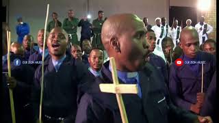 Isiqalo - Moses Bakhiphe (Best Of Mpho Khumalo)