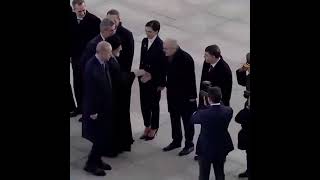 İran Hurbaşkanı Reisi, Hafize E Erkanın Elini Kadın Diye Sıkmadı