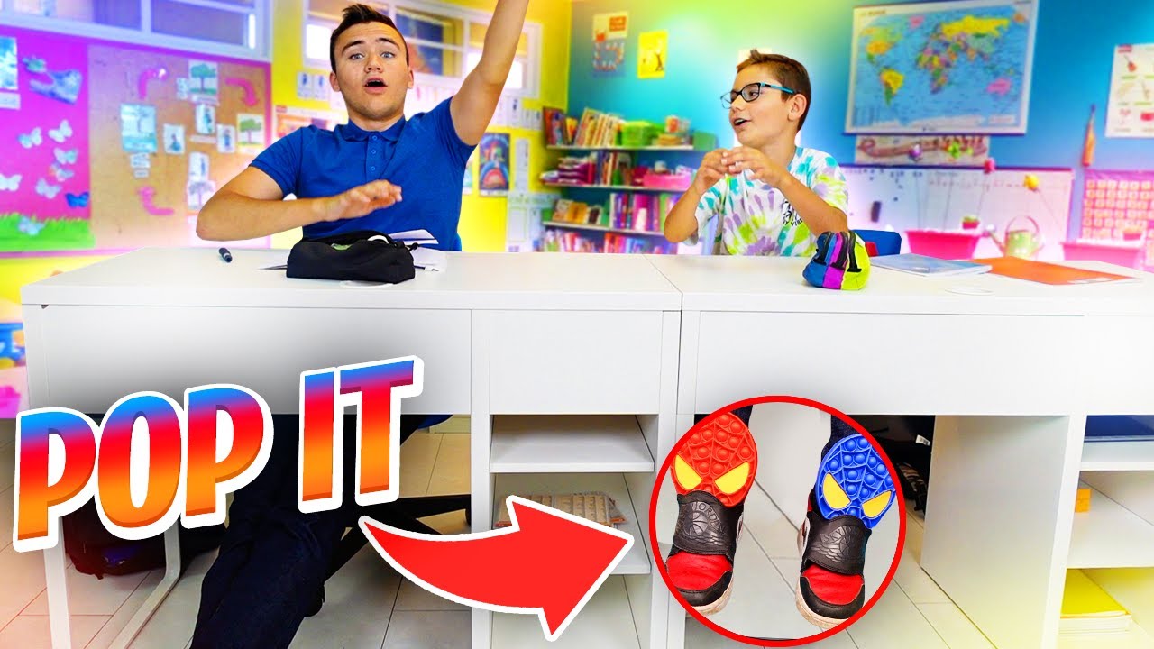 NE JAMAIS FAIRE PASSER DES POP IT EN CLASSE !!! (court-métrage)