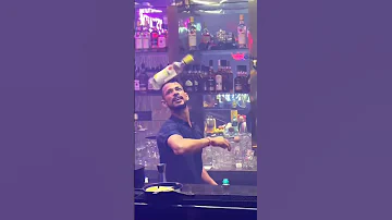 Bottle spinning | Bartender #bottle