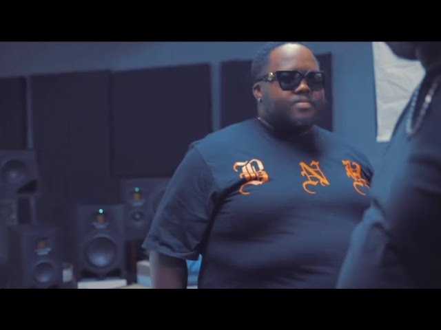Heavy K- Ulele ft Samthing Soweto x Professor x Thakzin (Official Video) Heavy K- Ulele ft Samthing Soweto x Professor x Thakzin (Official Video)