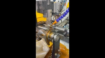 Servo automatic drilling and tapping machine for precision shaft parts