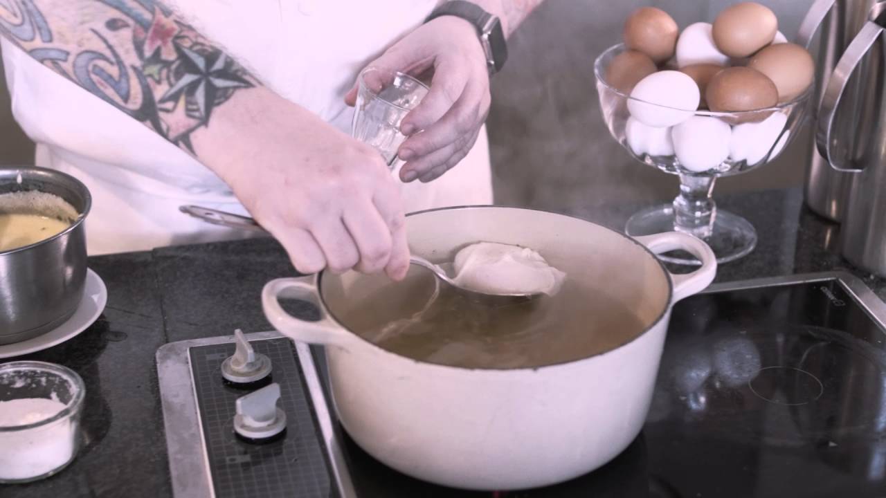 Lag posjert egg som en proff