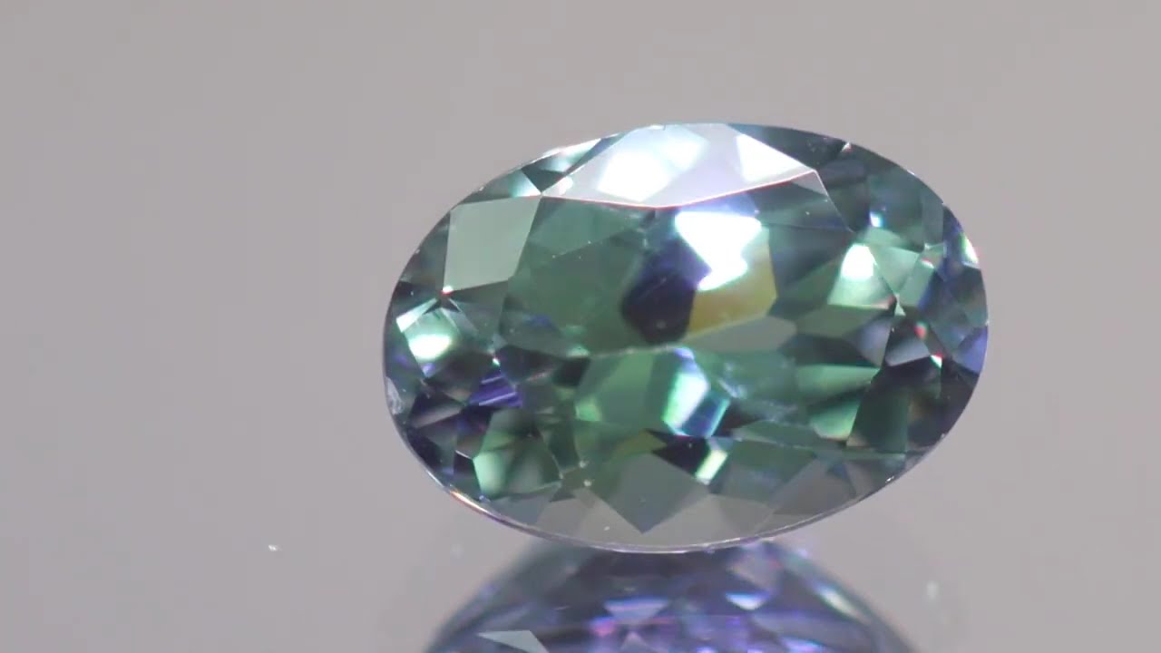 天然ゾイサイト 0.58ct【タンザナイト】タンザニア