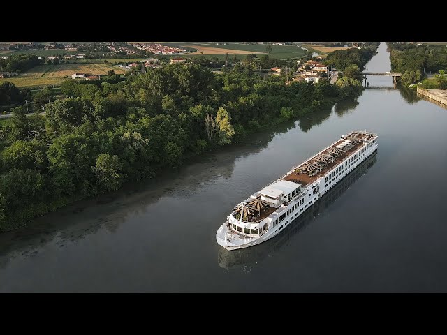 Introducing the S.S. La Venezia - YouTube