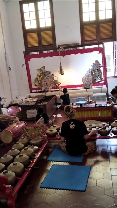 wayang kulit training #wayangkulit #budaya #budayajawa #warisannusantara #shortvideo #wayang