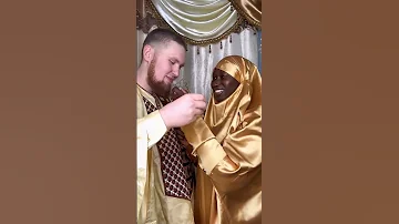 محمد نبينا بنوره هادينا 