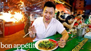 We Tried Bangkok’s Explosive Fire Wok Stir Fry  | Street Eats | Bon Appétit screenshot 3