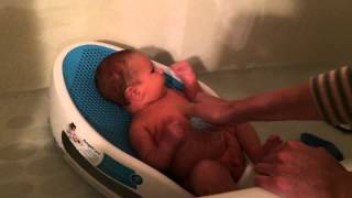 Avery in the bath